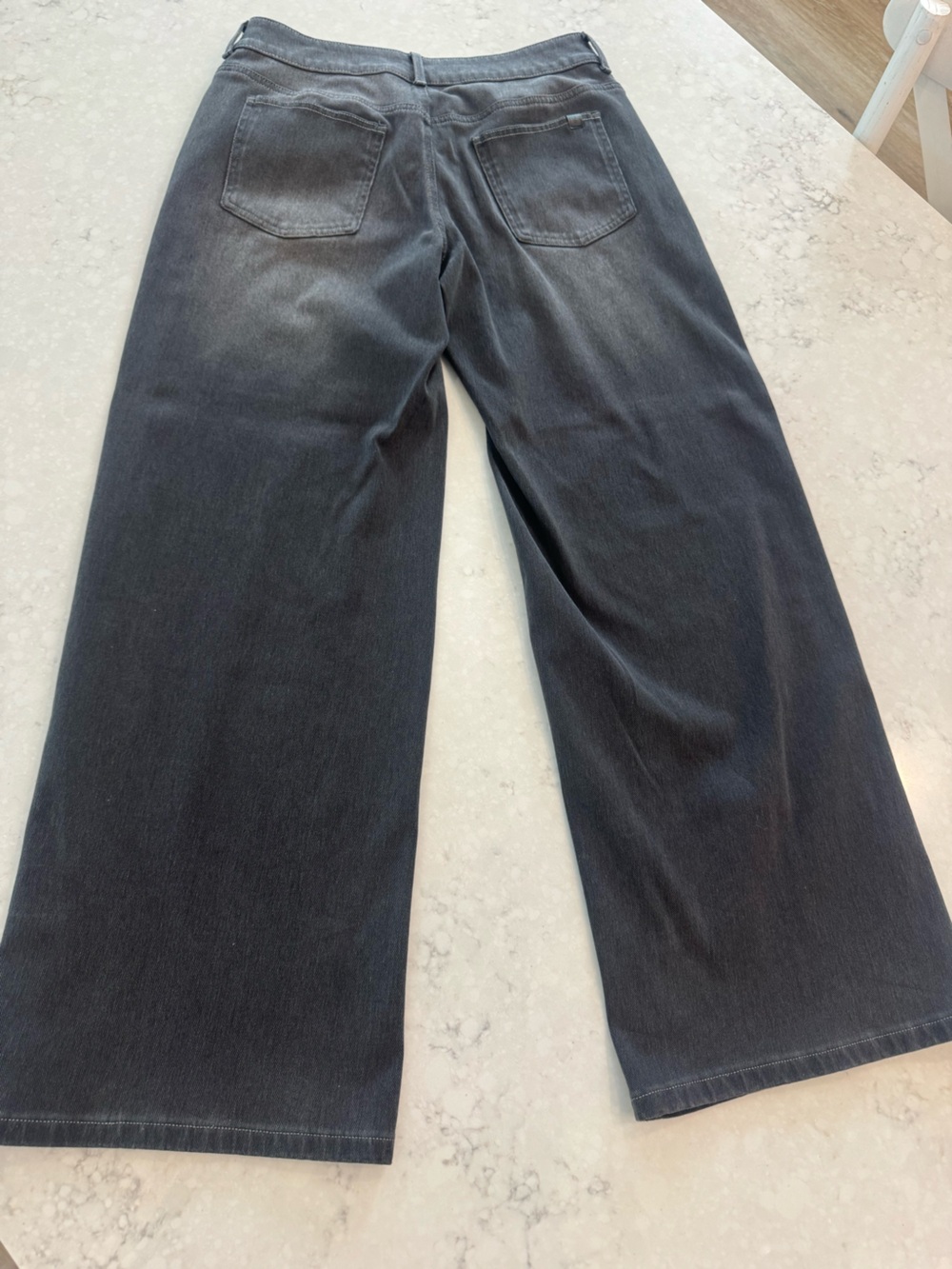 HALARA Women's Slim Straight Jeans in Washed Black - Picture 2 of 2